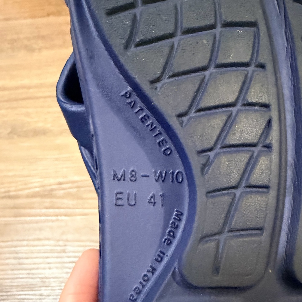 Oofos Ooriginal Recovery Thong Sandals Size 41 Mens 8 Womens 10 Blue Unisex - Picture 7 of 8